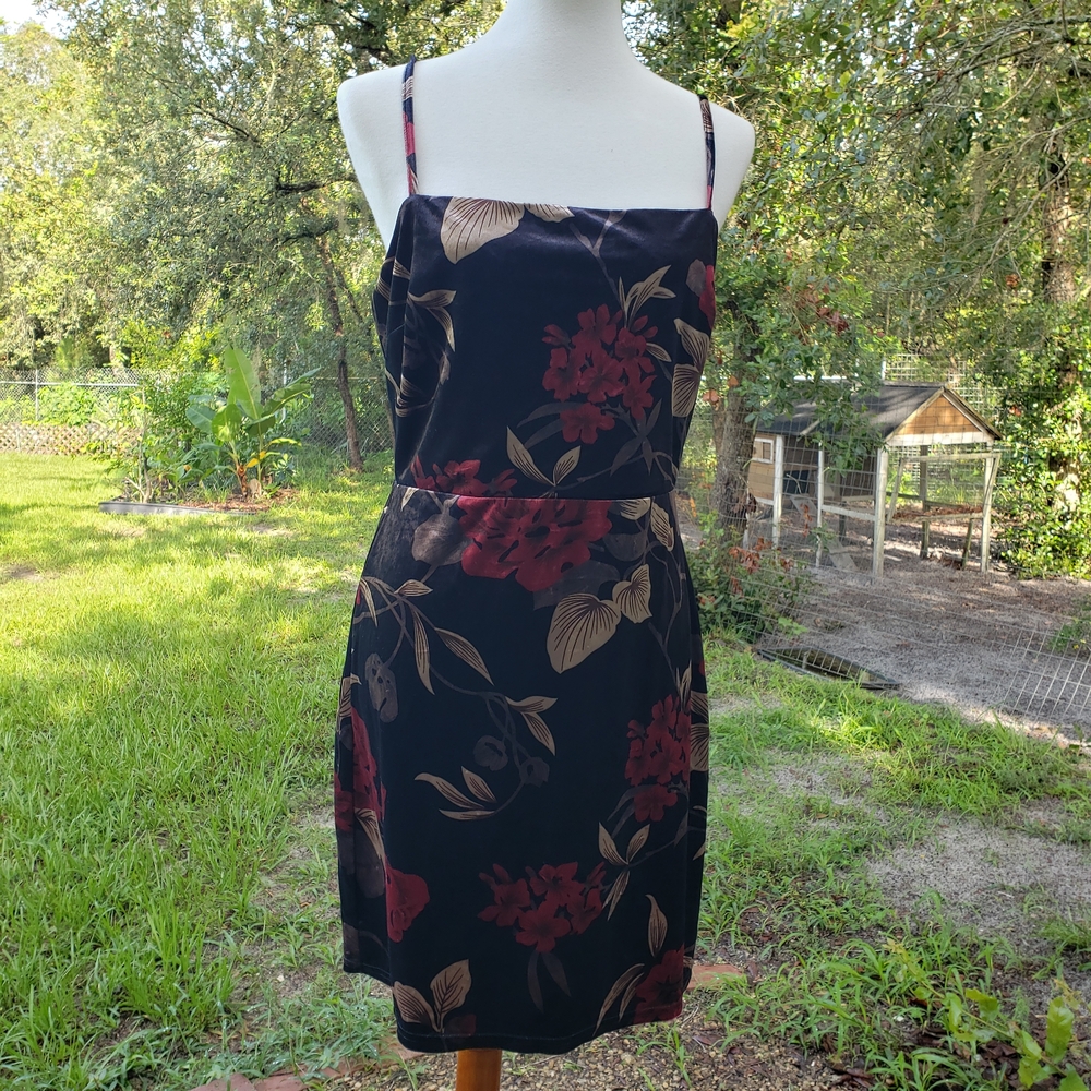 Rihoas Velvet Mini Dress Dark Floral Size M Whimsigoth Dark Romantic Y2K Bodycon